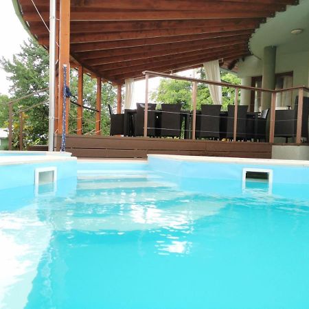 Villa House4U à Balatonszárszó Extérieur photo