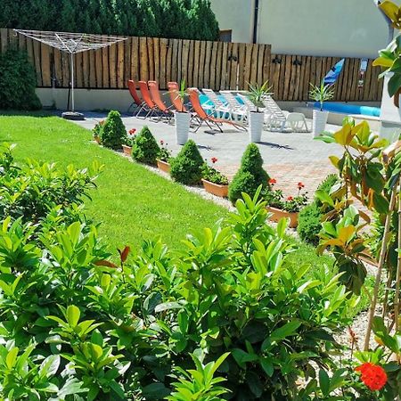Villa House4U à Balatonszárszó Extérieur photo