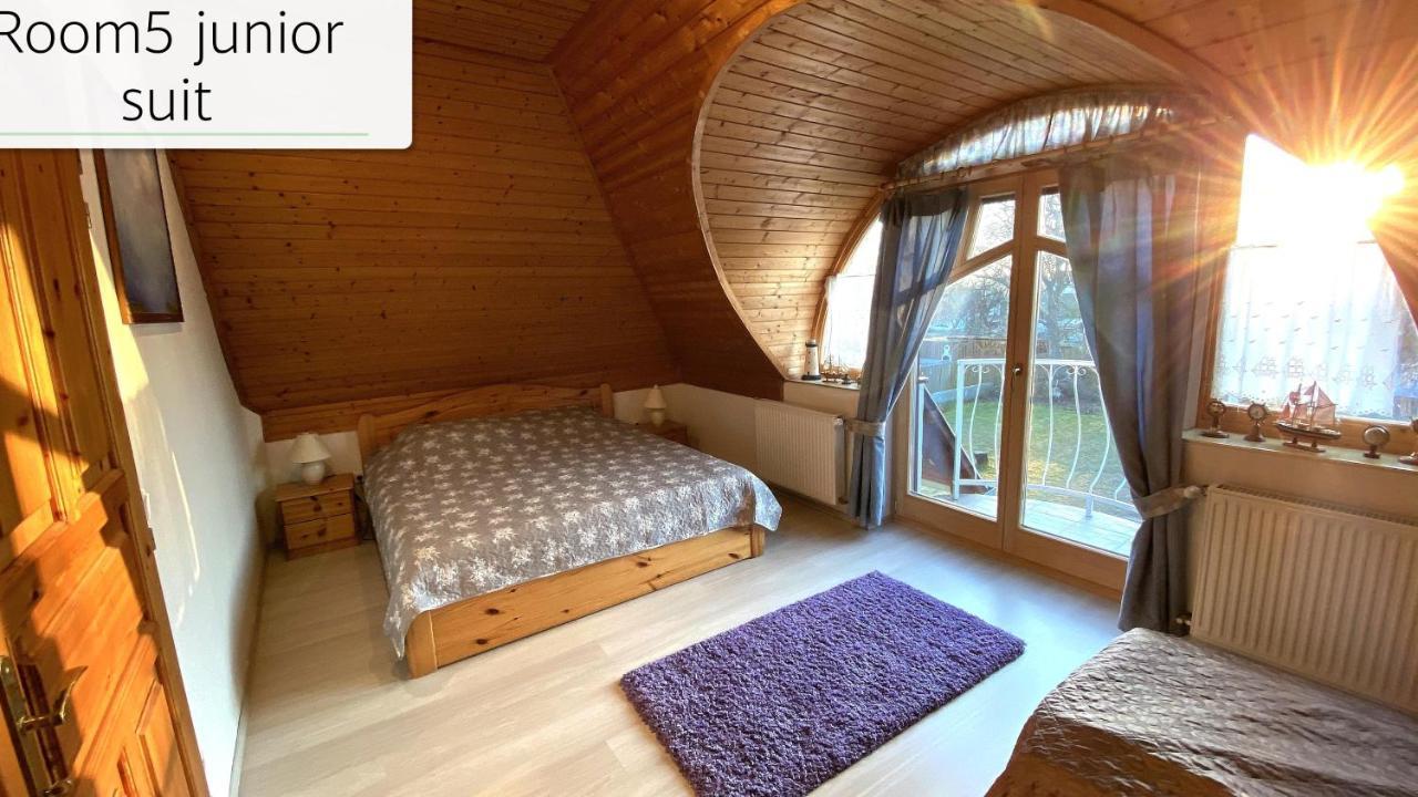 Villa House4U à Balatonszárszó Extérieur photo
