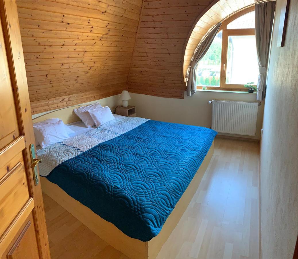 Villa House4U à Balatonszárszó Extérieur photo