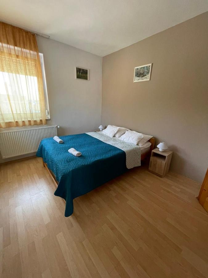 Villa House4U à Balatonszárszó Extérieur photo