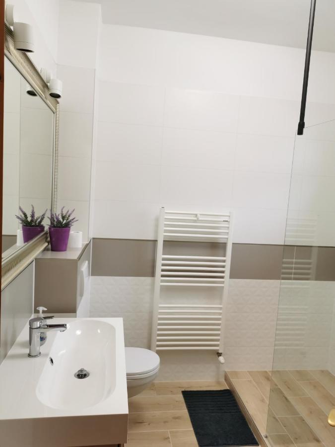 Villa House4U à Balatonszárszó Extérieur photo